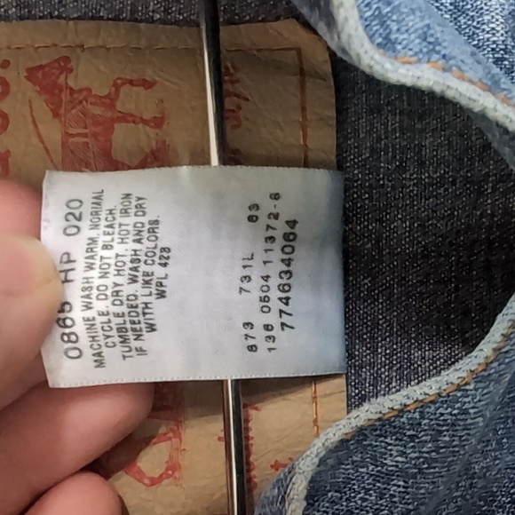2004 Vintage Levi Strauss Trucker Jean Jacket Light Wear Size Junior's Large - Picture 6 of 6